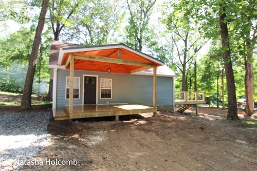 61 Kentucky Dr, Cadiz, KY, 42211-7018 | Card Image