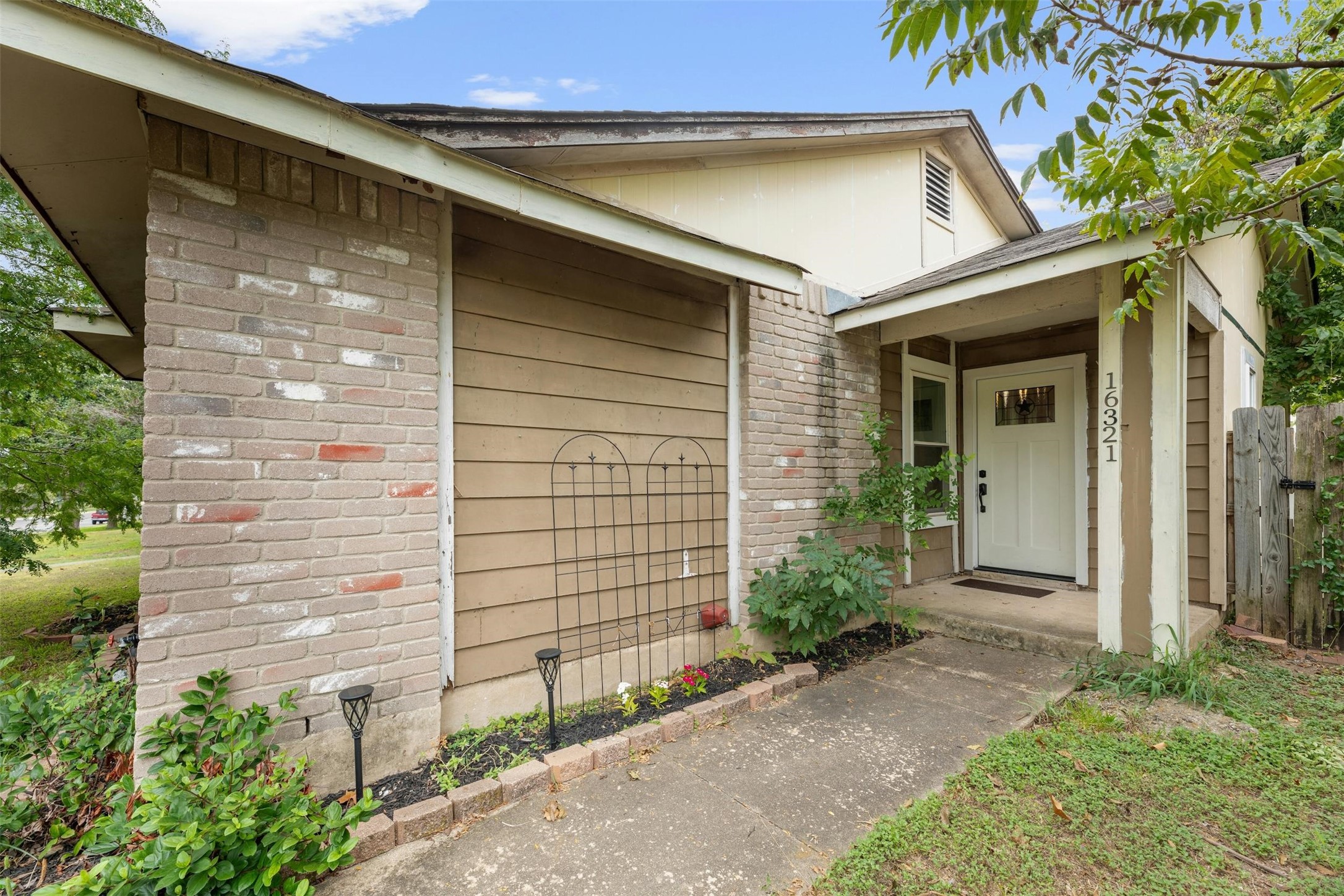 Edgemere Dr, Pflugerville, TX 78660