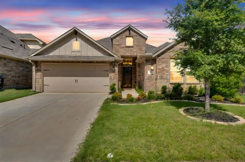 944 Crockett St, Aubrey, TX, 76227-2231 | Card Image