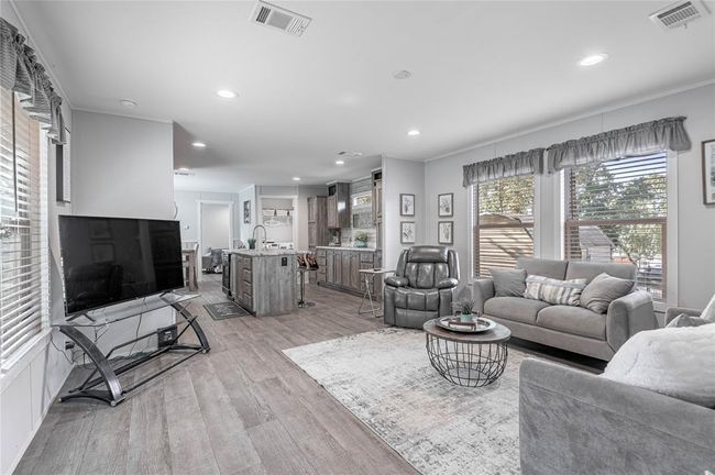 844 Harbor Point Dr, House other with 3 bedrooms, 2 bathrooms and null parking in Trinity TX | Image 7