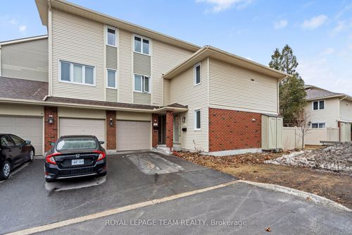 90 Haxby Private, Hunt Club - South Keys and Area, ON, K1T3C4 | Card Image