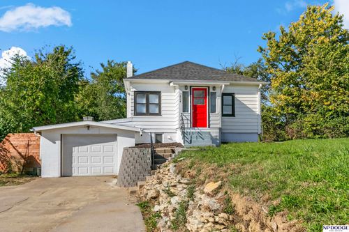 7824 N 36 Street, Omaha, NE, 68112 | Card Image
