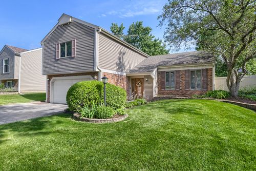 271 Hill Ave, Bartlett, IL, 60103-5017 | Card Image