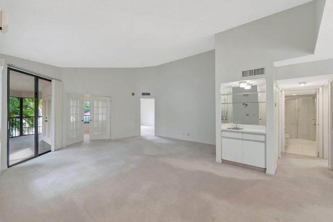 APT-1005 - 7509 Glendevon Ln, Condo with 2 bedrooms, 2 bathrooms and null parking in Delray Beach FL | Image 15