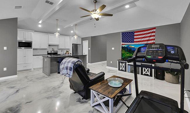 412 Travis Dr, House other with 4 bedrooms, 2 bathrooms and 2 parking in McGregor TX | Image 8