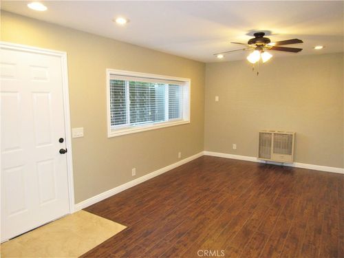 702 N Cambridge St, Orange, CA, 92867-6800 | Card Image