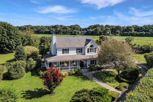 97 Grant Dr, Aquebogue, NY, 11931-2079 | Card Image