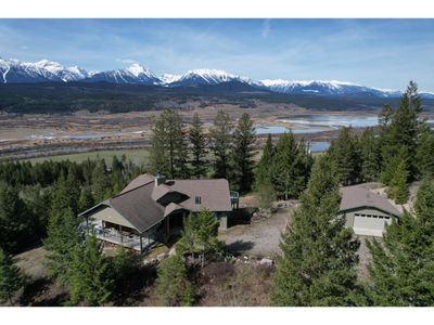 2360/2380 Highway 95, House other with 4 bedrooms, 3 bathrooms and 2 parking in Spillimacheen BC | Image 1