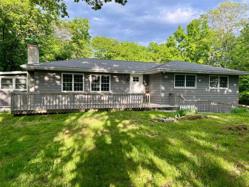 422 Stanford Rd, Millbrook, NY, 12545-5217 | Card Image