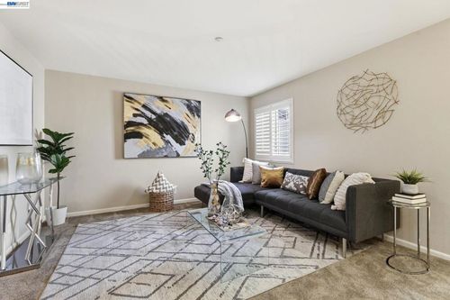 1510 Corte Reina Cmn, Livermore, CA, 94551-7432 | Card Image