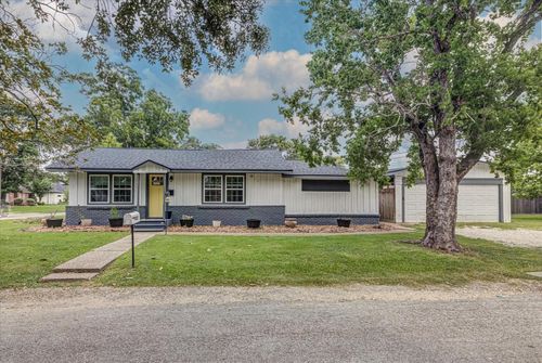 302 E Kay St, Dayton, TX, 77535-2326 | Card Image