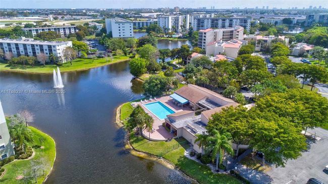 APT-908 - 2334 S Cypress Bend Dr, Condo with 3 bedrooms, 2 bathrooms and null parking in Pompano Beach FL | Image 38