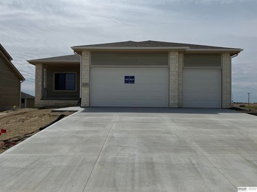 21439 Y St, Elkhorn, NE, 68022-5515 | Card Image