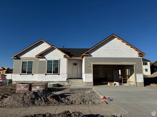 173 E 580 N, Providence, UT, 84332-3504 | Card Image