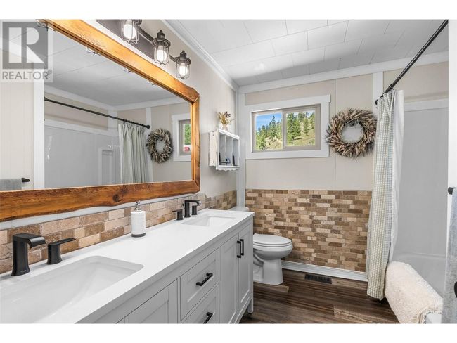 4633 Kamloops Shuswap Rd, House other with 4 bedrooms, 4 bathrooms and null parking in Pritchard BC | Image 11