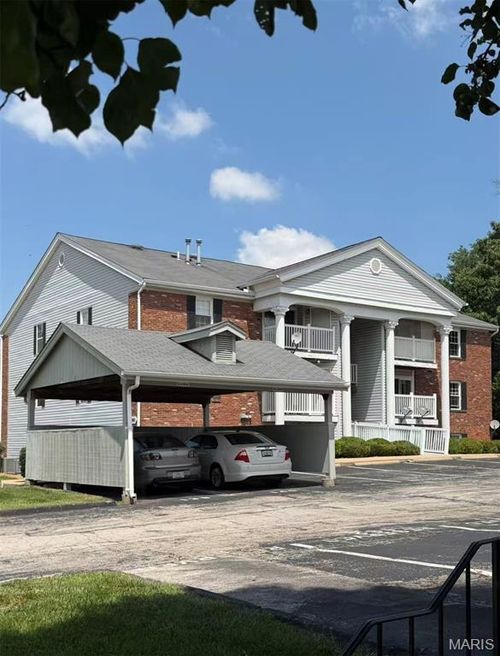 h-1960 Marine Terrace Dr, Saint Louis, MO, 63146-2590 | Card Image