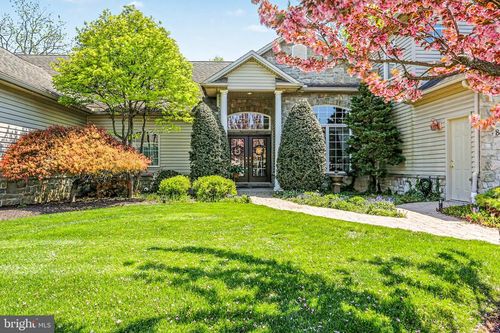 844 Victoria Ln, PALMYRA, PA, 17078-2243 | Card Image