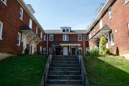 a6-1624 Chapman Ave Sw, Roanoke, VA, 24016-3260 | Card Image