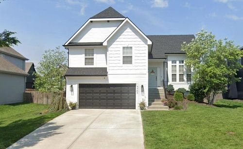16458 S Lawson St, Olathe, KS, 66062-7867 | Card Image
