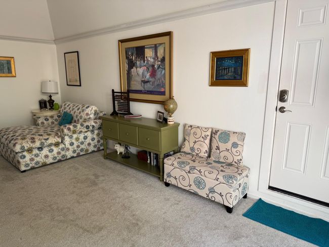 Direct access from garage | Image 20