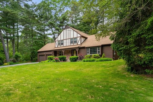 369 Border Rd, Concord, MA, 01742-4625 | Card Image