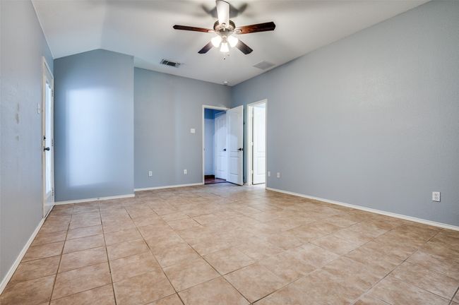 6431 Peak View Ct, House other with 3 bedrooms, 2 bathrooms and null parking in Midlothian TX | Image 16