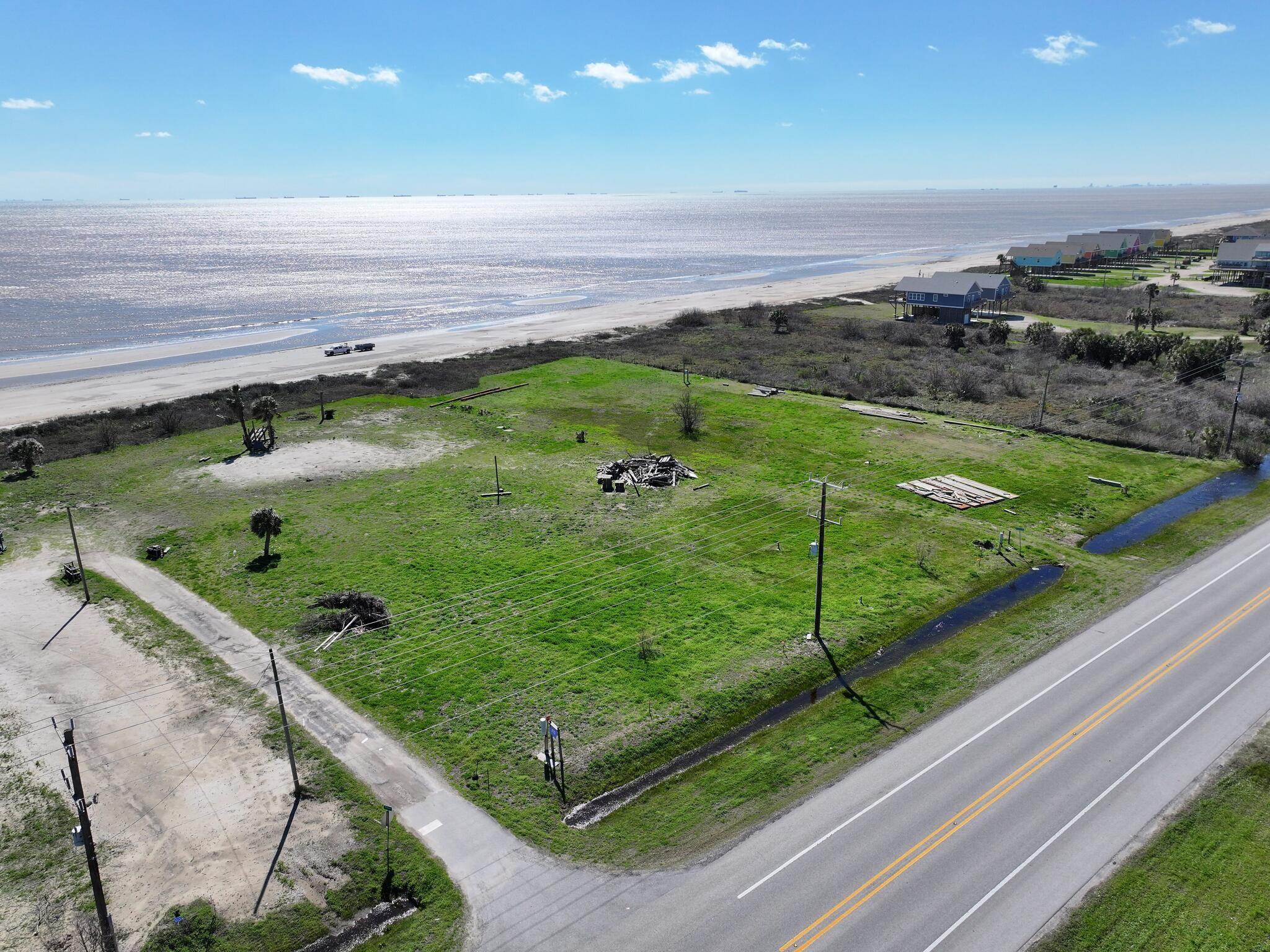 Land in Gilchrist 2