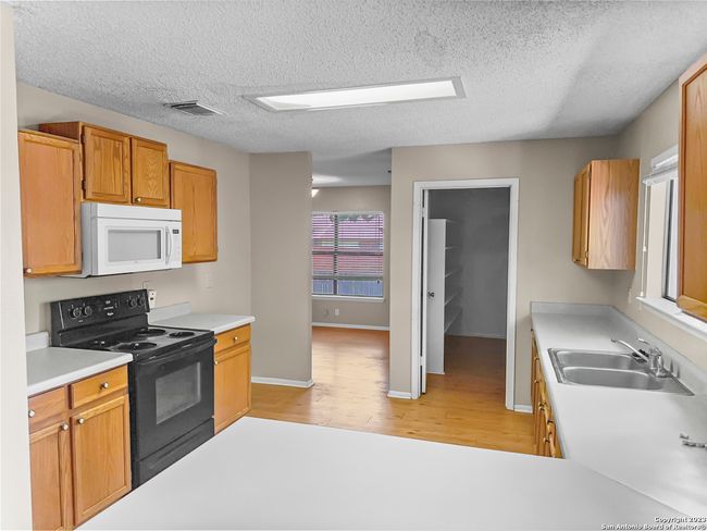 3712 Whitefield Sq, House other with 4 bedrooms, 3 bathrooms and null parking in Schertz TX | Image 5