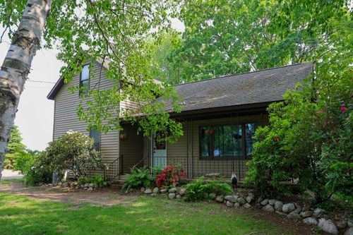 1041 W Arthur Rd, Rothbury, MI, 49452-8161 | Card Image