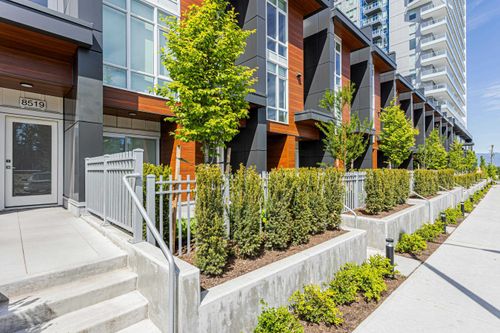 8519 201 St, Langley, BC, V2Y3Y4 | Card Image