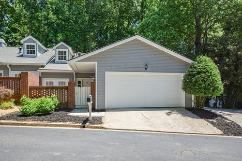 2992 Crosswycke Forest Dr Ne, Brookhaven, GA, 30319-2870 | Card Image