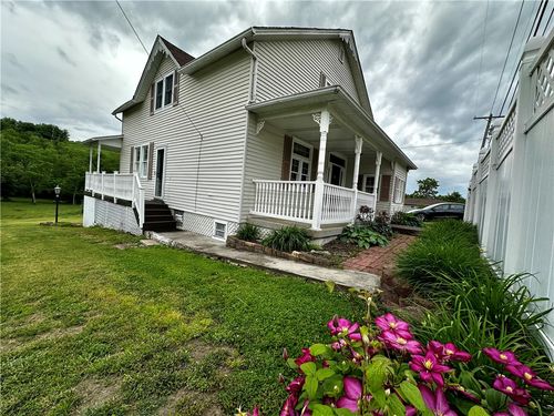 751 Fairbank Herbert Rd, New Salem, PA, 15468-1111 | Card Image