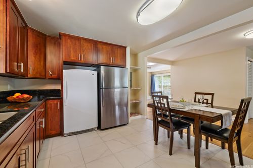 3137 Woodlawn Dr, Honolulu, HI, 96822-1466 | Card Image