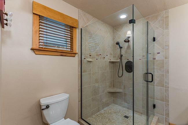 292 Holly Cove Cir, Home with 2 bedrooms, 3 bathrooms and null parking in Blairsville GA | Image 21