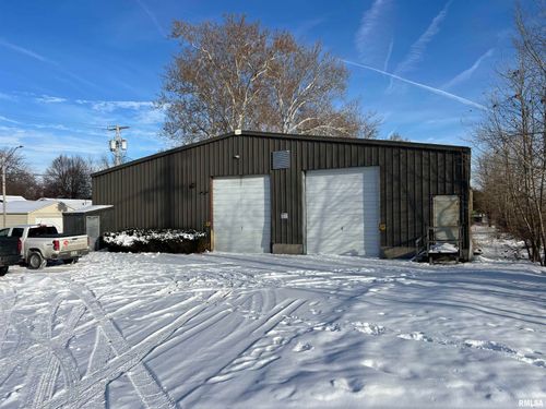 2501 Blackhawk St, Davenport, IA, 52802-2112 | Card Image