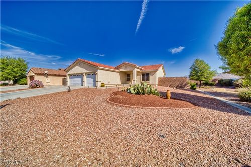 5776 E Badlands Ln, Pahrump, NV, 89061-7527 | Card Image