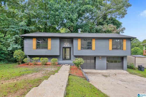 1504 Hidden Lake Dr, Birmingham, AL, 35235-1704 | Card Image