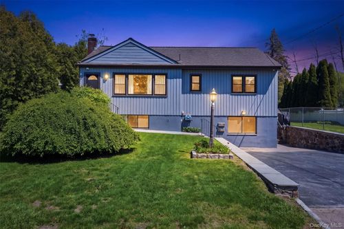 10 Stone Ave, Ossining, NY, 10562-3707 | Card Image