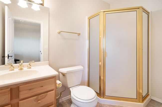 Bedroom 4 Bathroom | Image 44