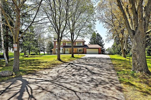 6215 17th Sideroad, King, ON, L0G1T0 | Card Image