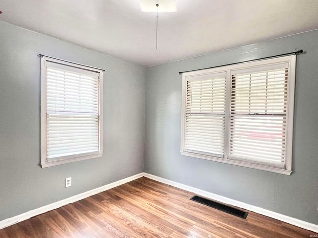 83 9 Th St, House other with 3 bedrooms, 2 bathrooms and null parking in Logansport IN | Image 12