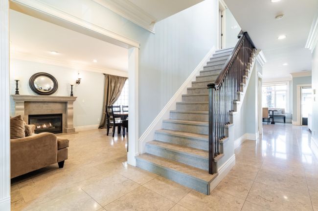 3745 Oxford Street, House other with 6 bedrooms, 4 bathrooms and 3 parking in Burnaby BC | Image 5