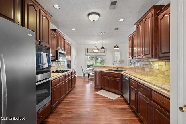 16-16-4440 Windslett Cove | Image 7