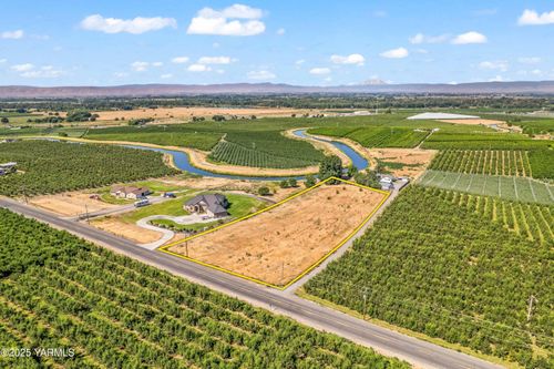 NNA Knight Hill Rd, Zillah, WA, 98953 | Card Image