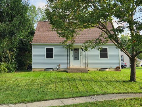 1234 Eastern Ave, Wooster, OH, 44691-3610 | Card Image