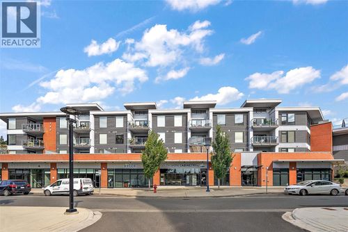 303-950 Whirlaway Cres, Victoria, BC, V9B0Y3 | Card Image