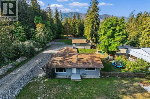 1294 Notch Hill Road, Sorrento, BC, V0E2W0 | Card Image