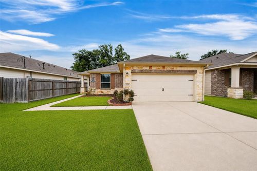 1724 Road 5102, Cleveland, TX, 77327-2718 | Card Image
