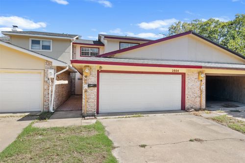 2804 Spring Valley Dr, Bedford, TX, 76021-4312 | Card Image