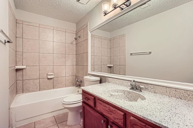 Bathroom | Image 21